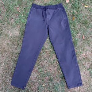 Men’s Lululemon straight leg joggers